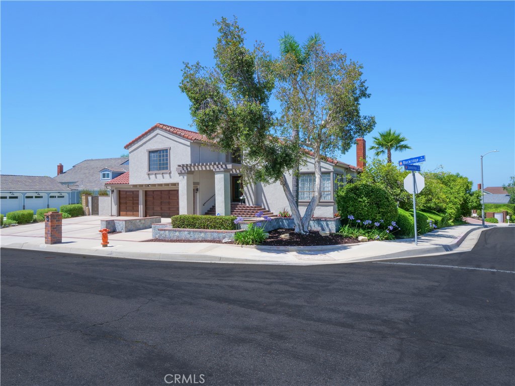 2298 N Rockridge Pl