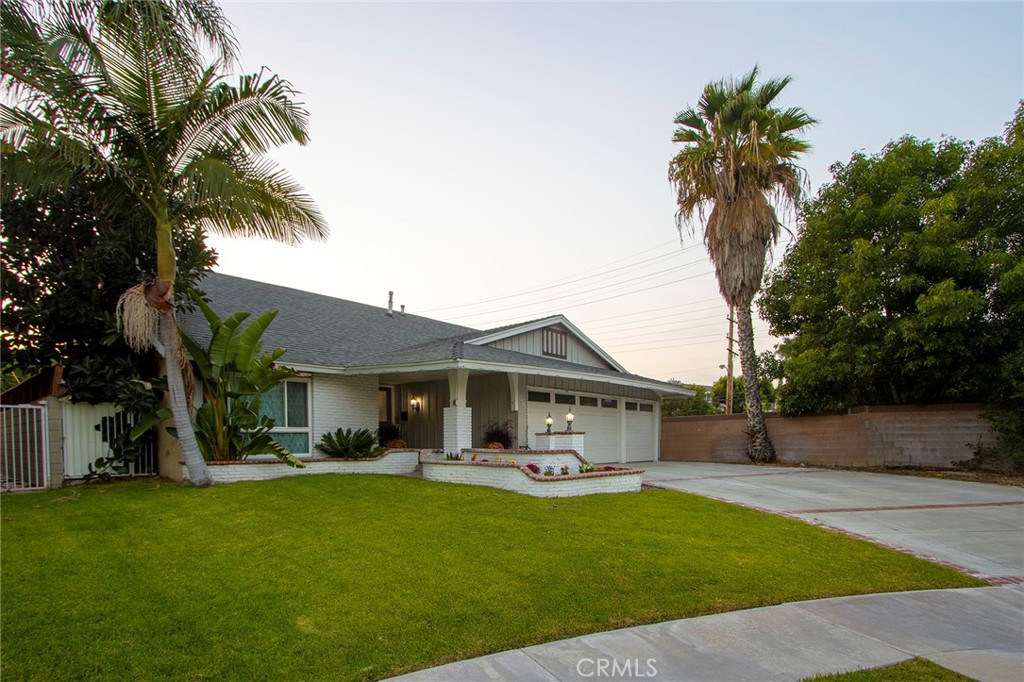 11503 Tropico Avenue