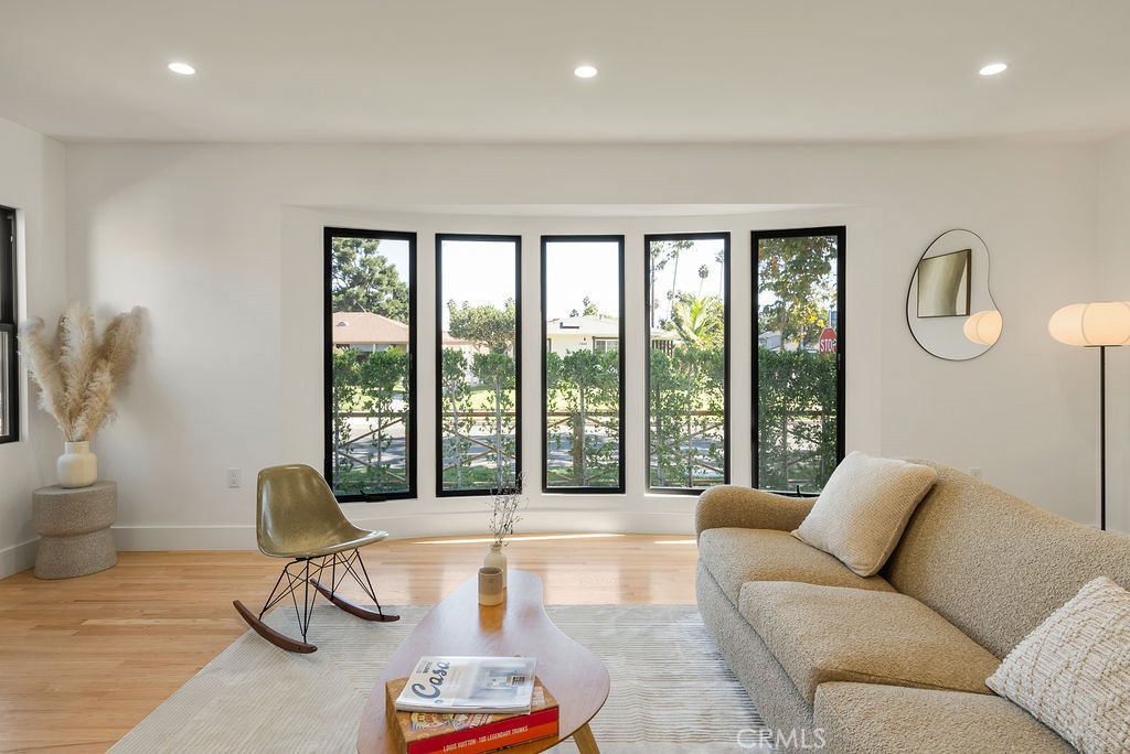 3649 Wellington Road