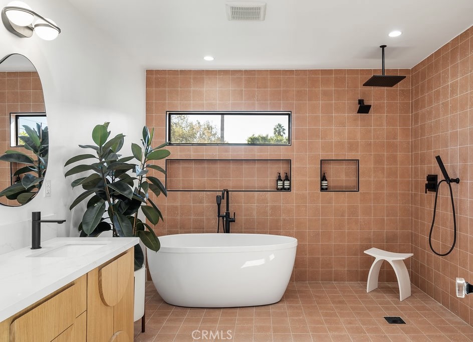 3649 Wellington Road