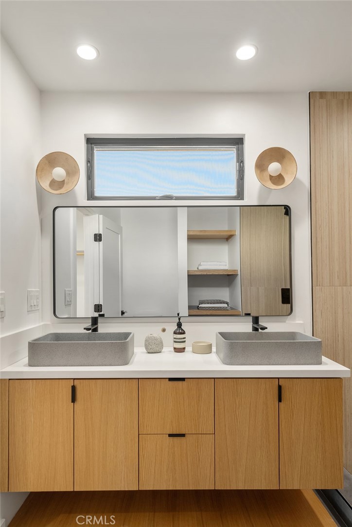 3649 Wellington Road