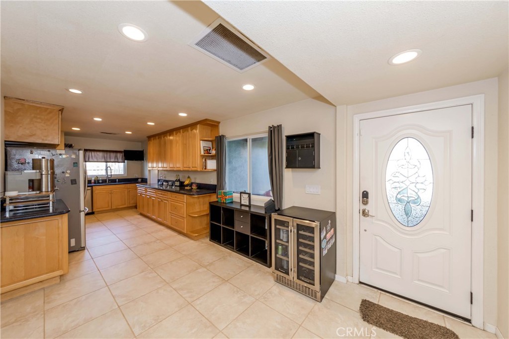 2754 N Galley Street