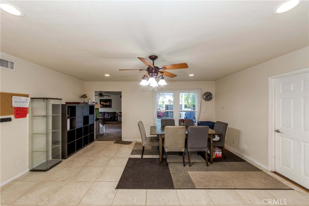 2754 N Galley Street