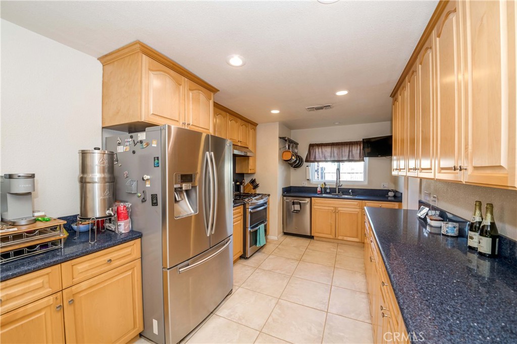 2754 N Galley Street