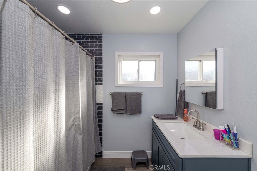 2754 N Galley Street