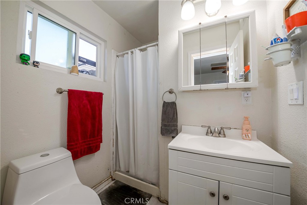 2754 N Galley Street