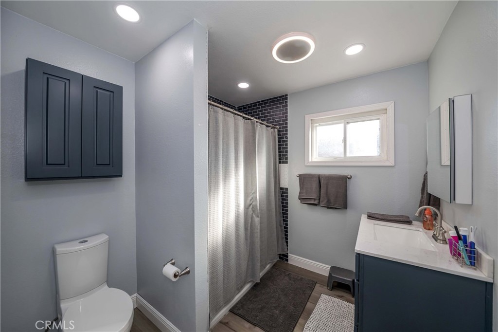 2754 N Galley Street