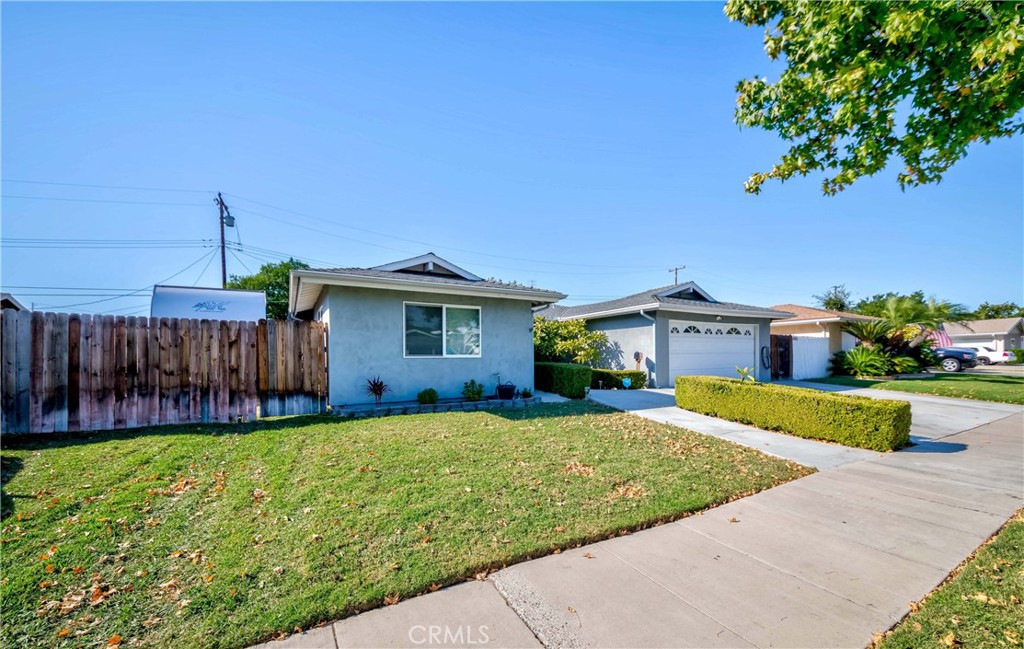 2754 N Galley Street