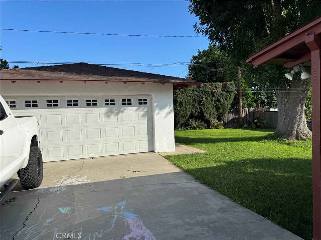 8352 Edmaru Avenue