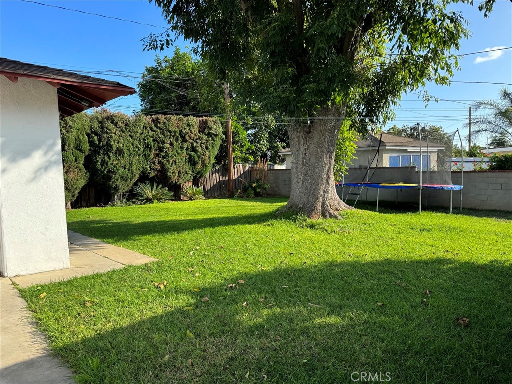 8352 Edmaru Avenue