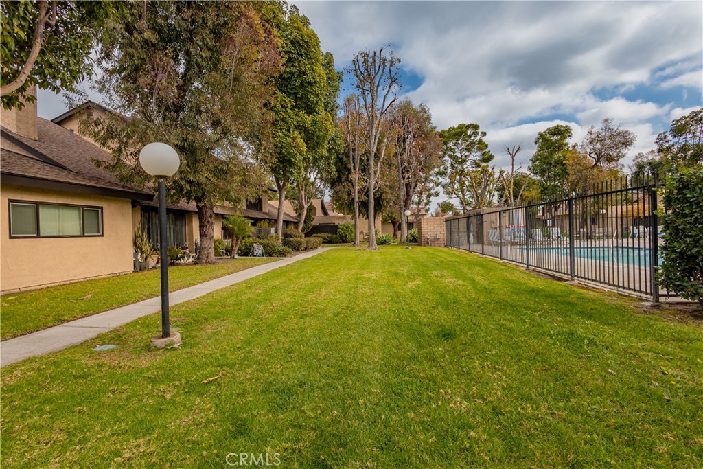 1803 Park Glen Circle B