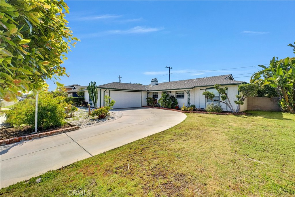 1027 S Marjan Street S