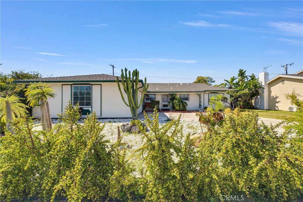 1027 S Marjan Street S