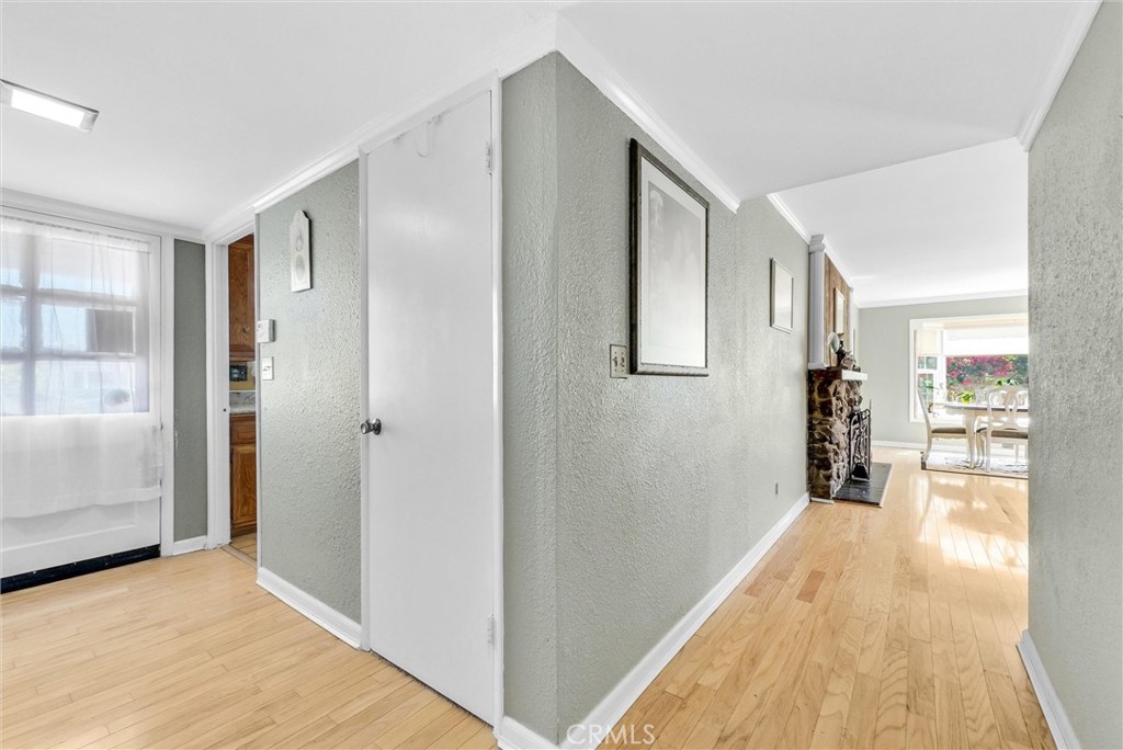 1027 S Marjan Street S