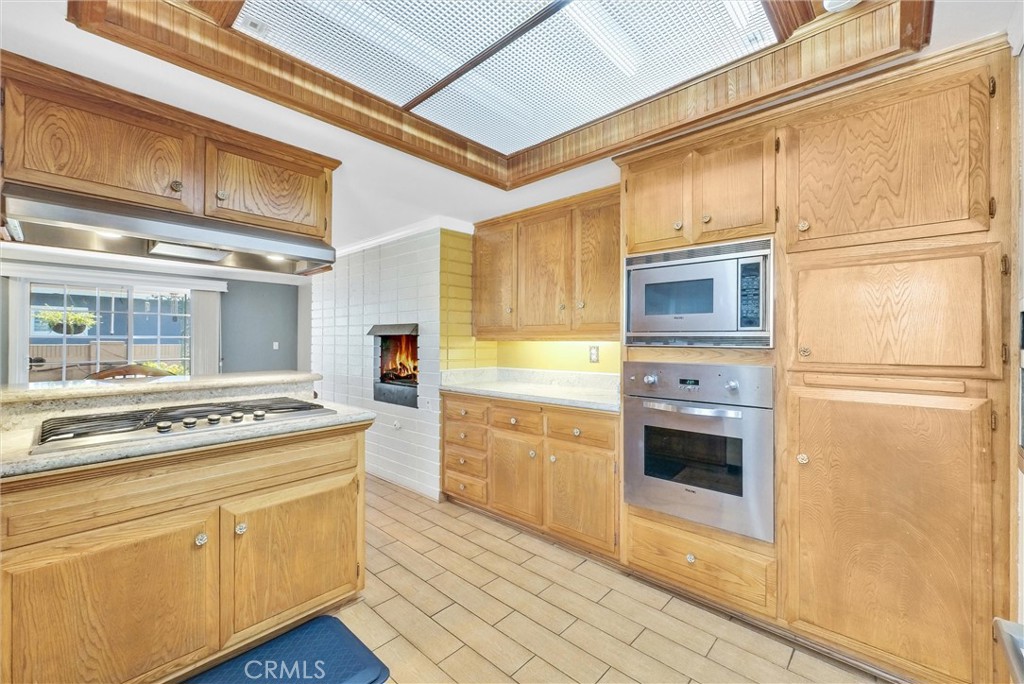 1027 S Marjan Street S