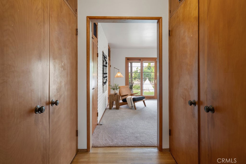 4225 Cerritos Avenue