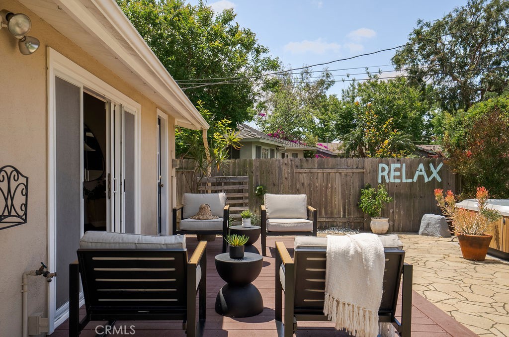 4225 Cerritos Avenue