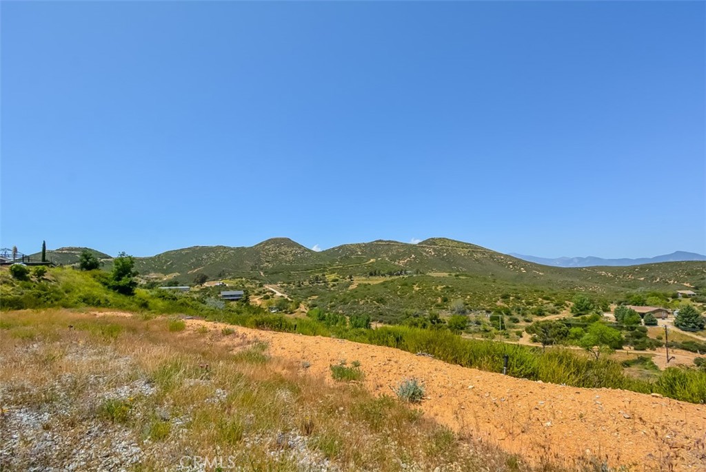 47350 Twin Pines Road