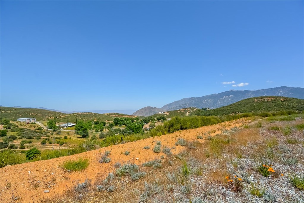 47350 Twin Pines Road