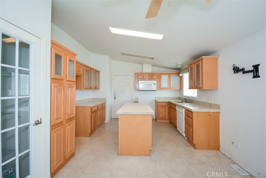 47350 Twin Pines Road