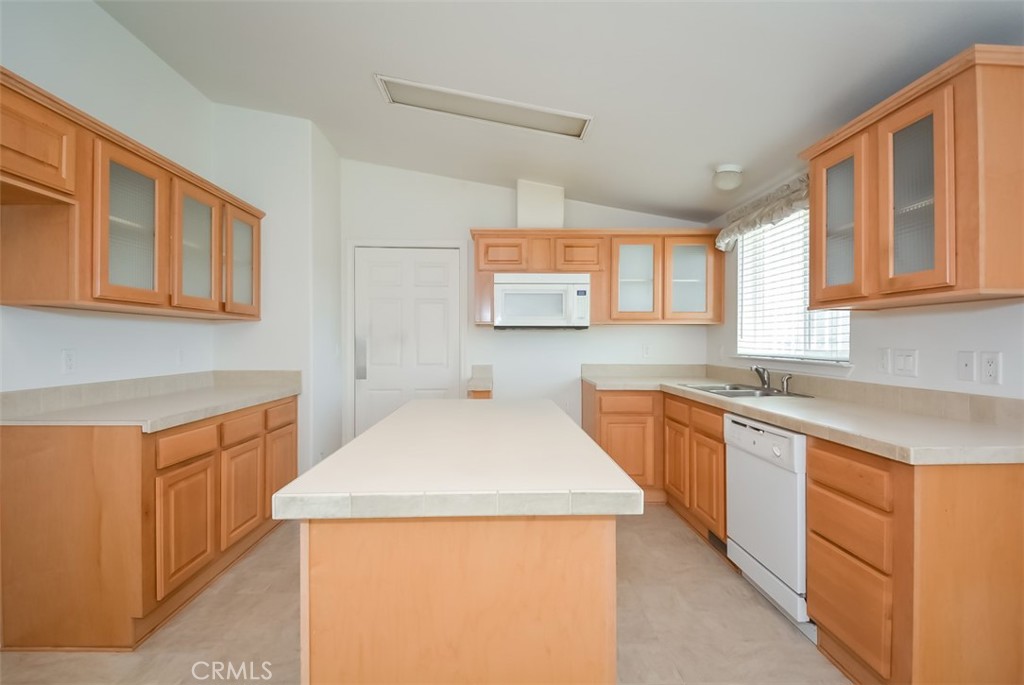 47350 Twin Pines Road