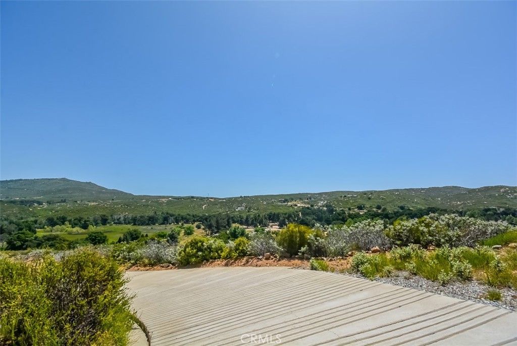 47350 Twin Pines Road