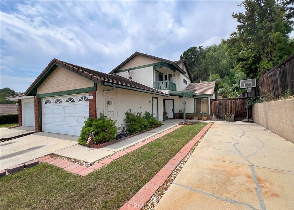 3891 Ravenswood Drive