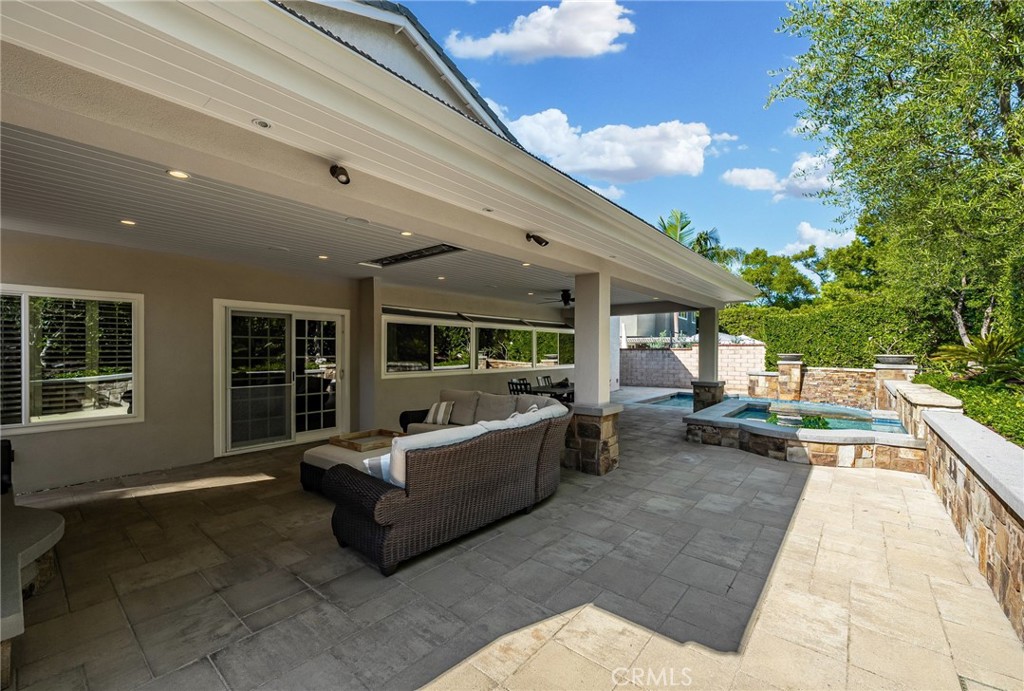 7840 E Walnut Ridge Road