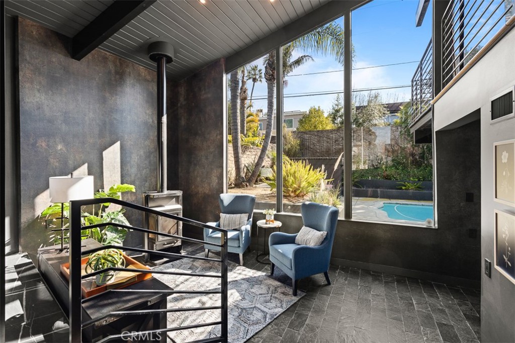 1420 Crestview Avenue