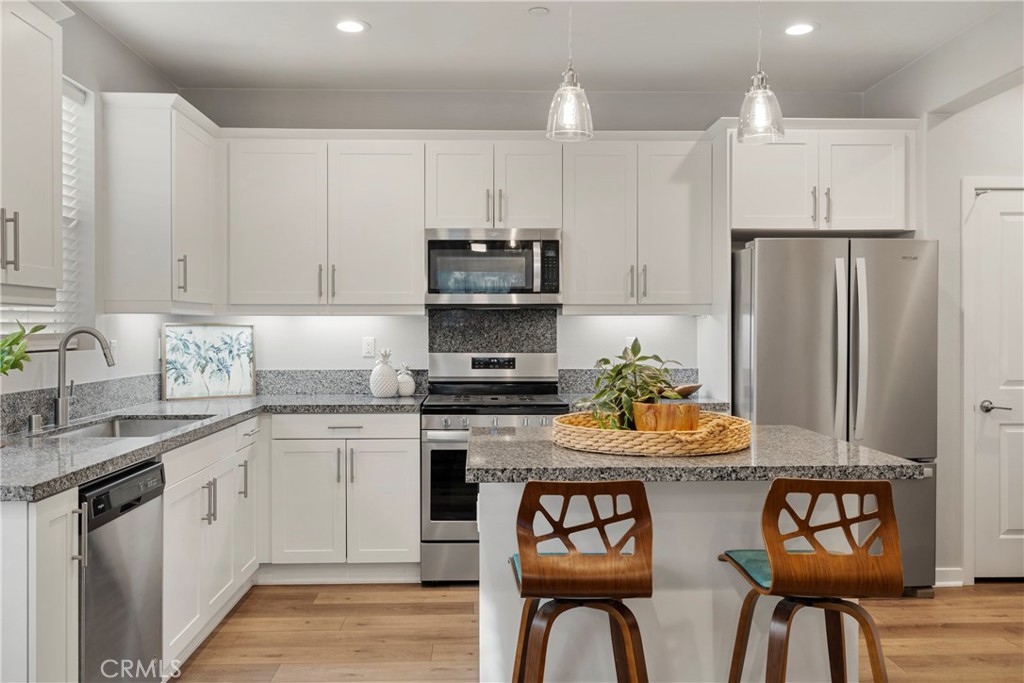 13827 Farmhouse Avenue