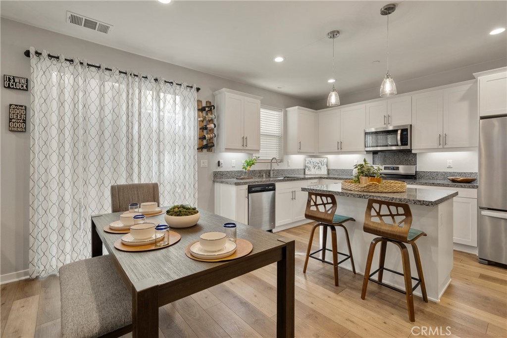 13827 Farmhouse Avenue