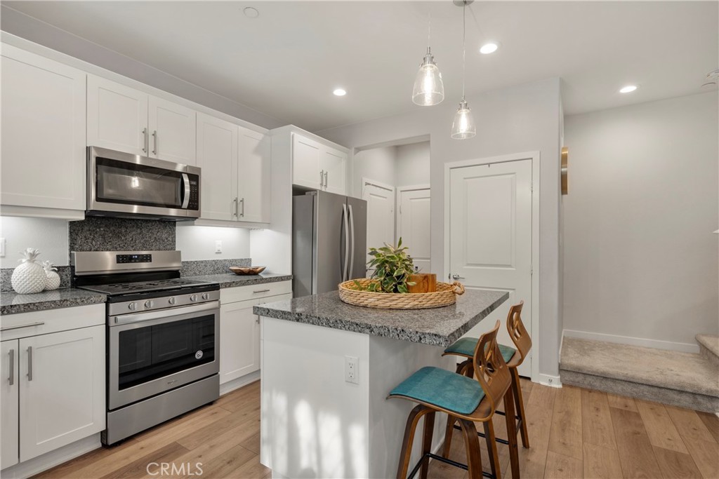 13827 Farmhouse Avenue