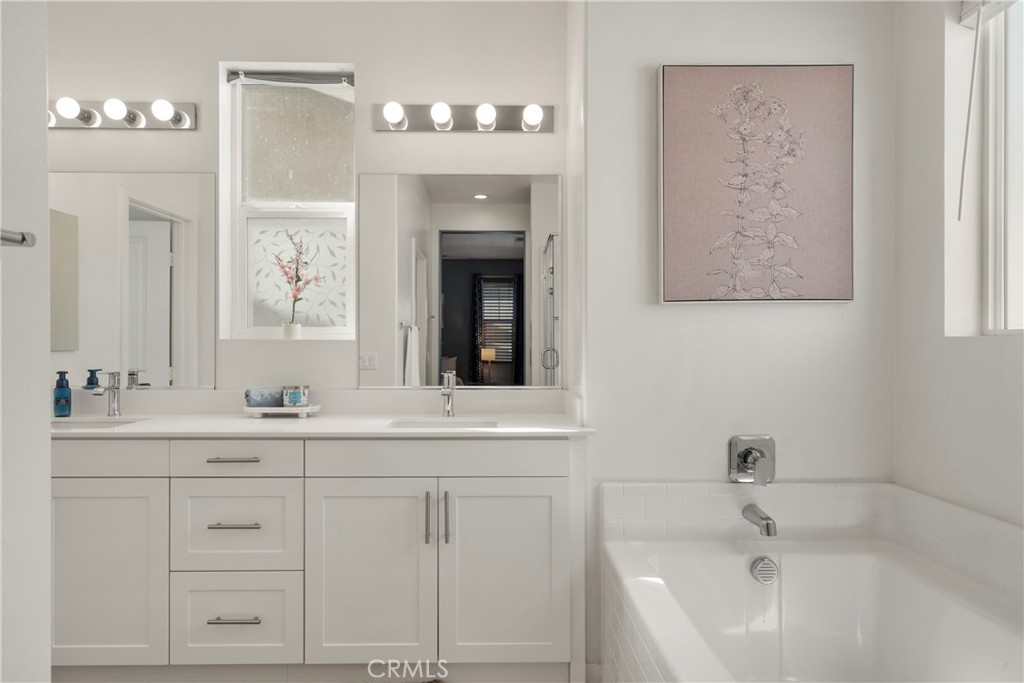 13827 Farmhouse Avenue