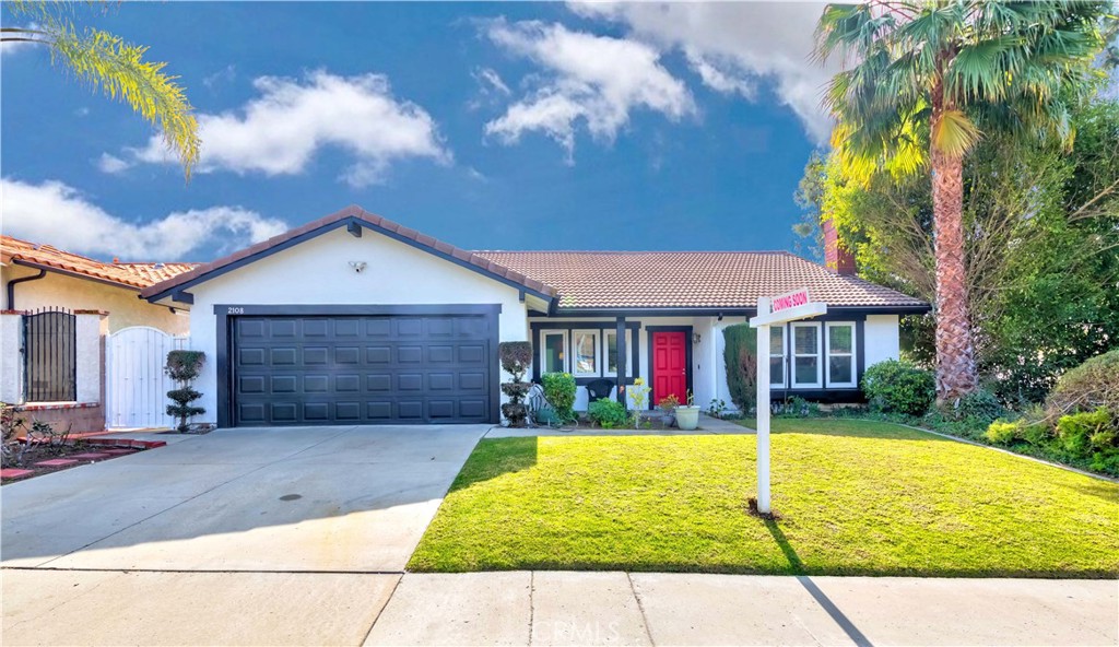 2108 E Orangeview Lane