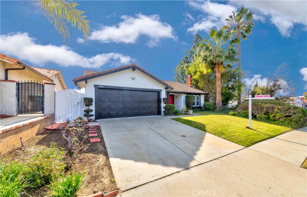 2108 E Orangeview Lane