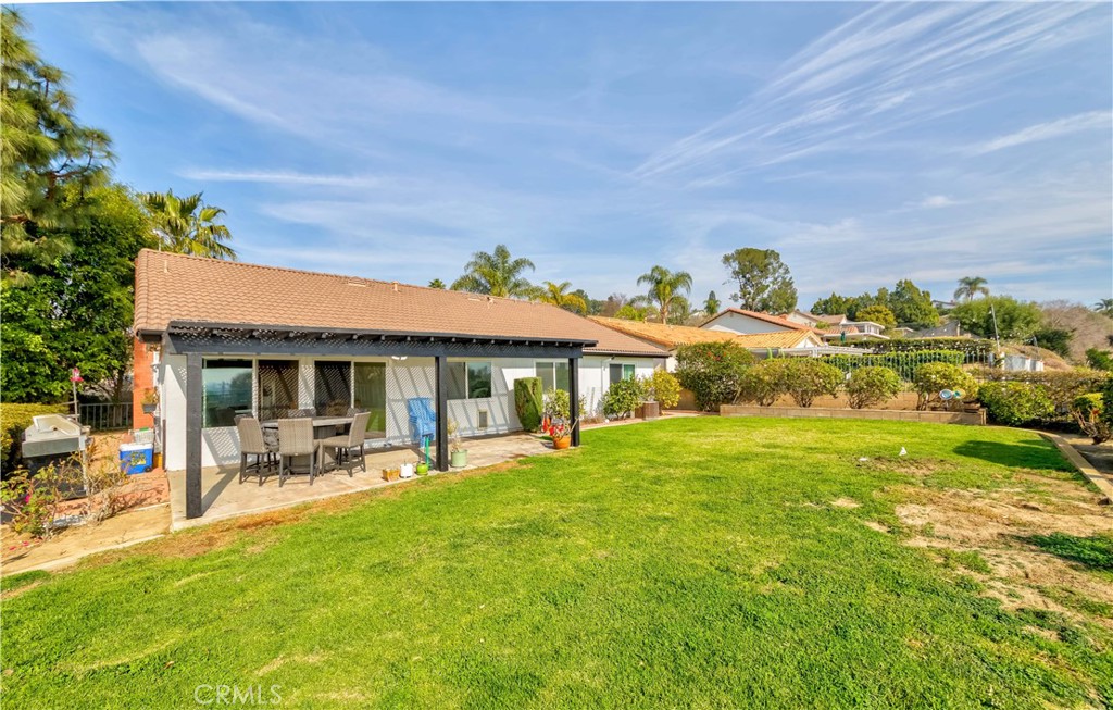 2108 E Orangeview Lane