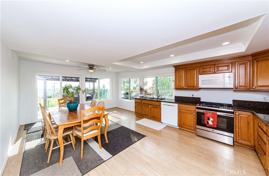 2108 E Orangeview Lane