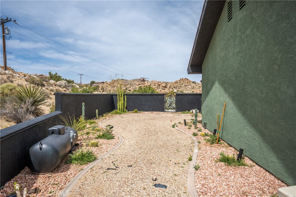 57093 Monticello Court