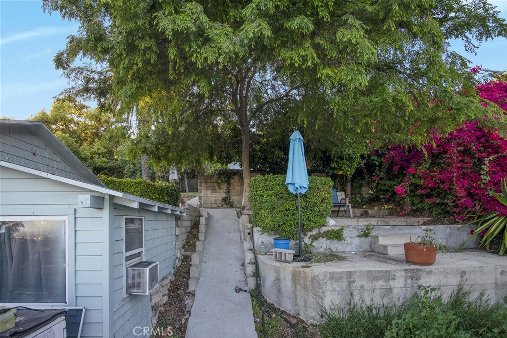 3814 San Rafael Avenue