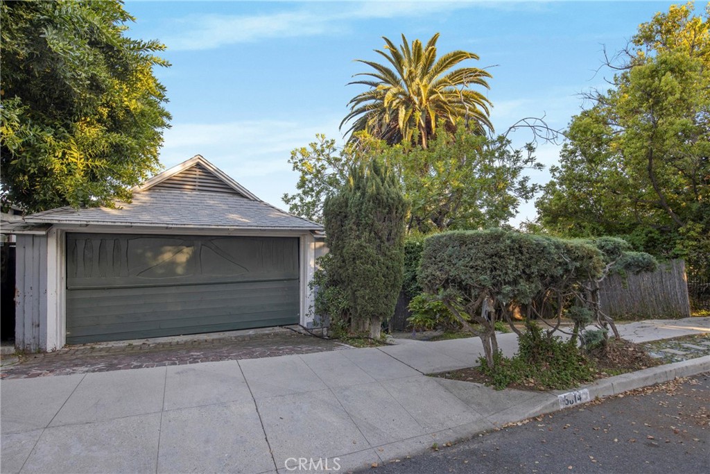 3814 San Rafael Avenue