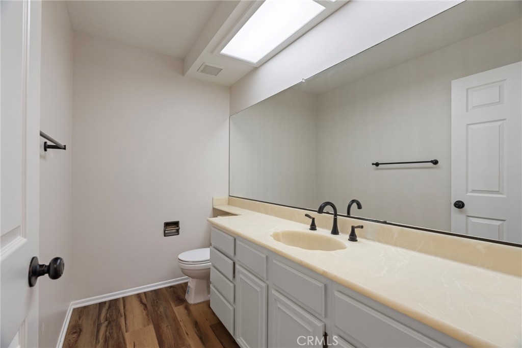 676 Shepard Street 6