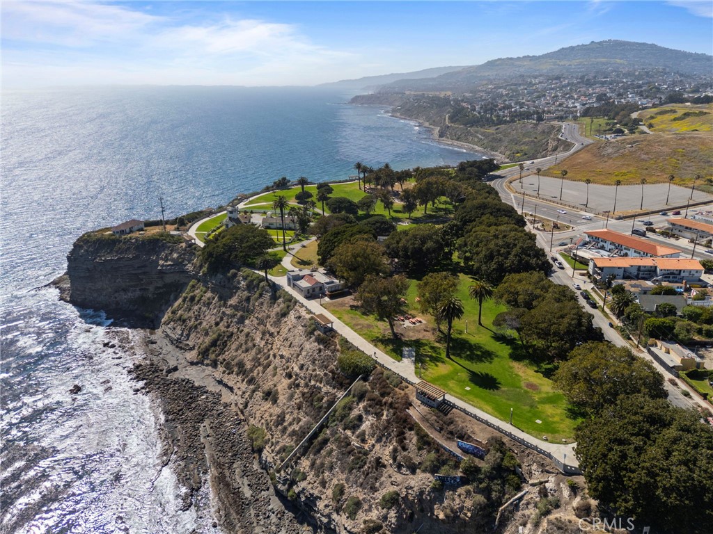 676 Shepard Street 6