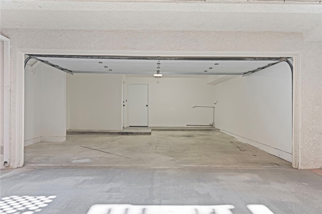 676 Shepard Street 6