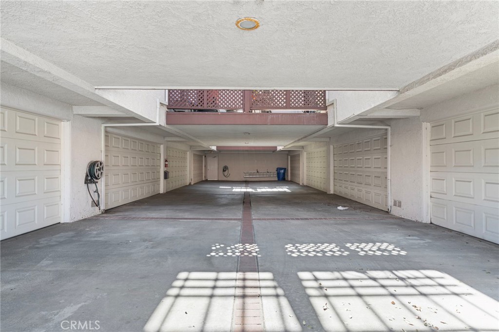 676 Shepard Street 6