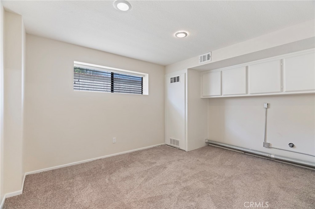 676 Shepard Street 6