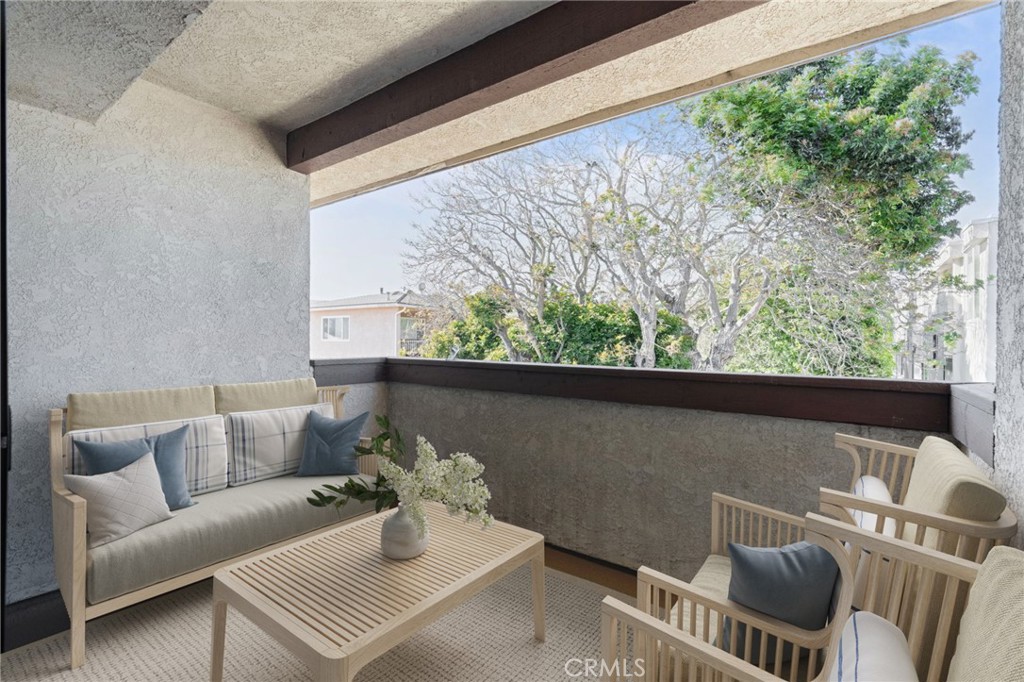 676 Shepard Street 6