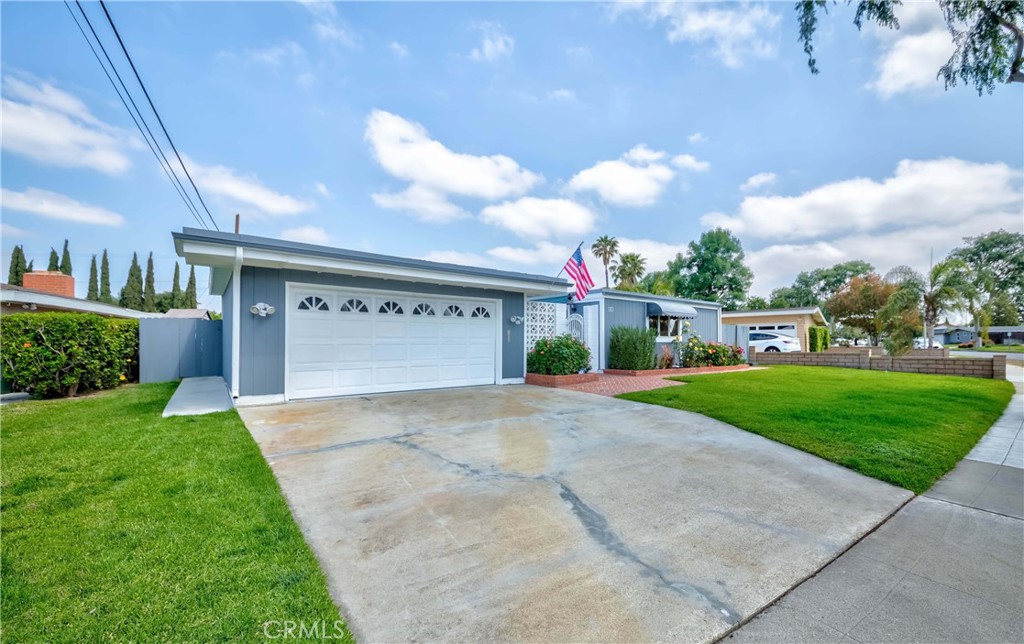 1901 Victoria Drive