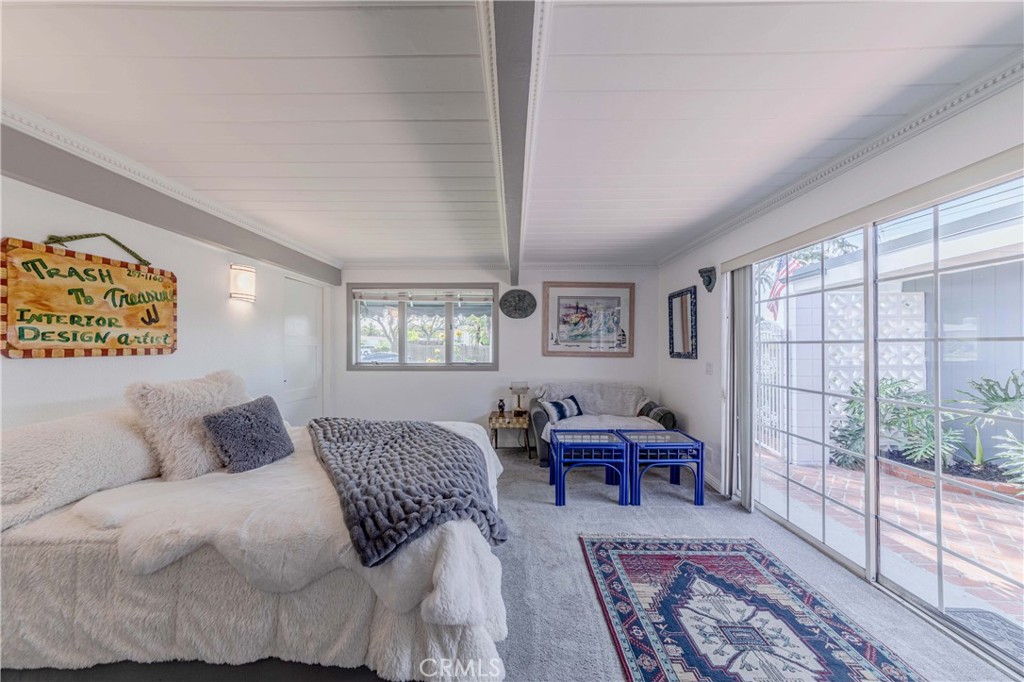 1901 Victoria Drive
