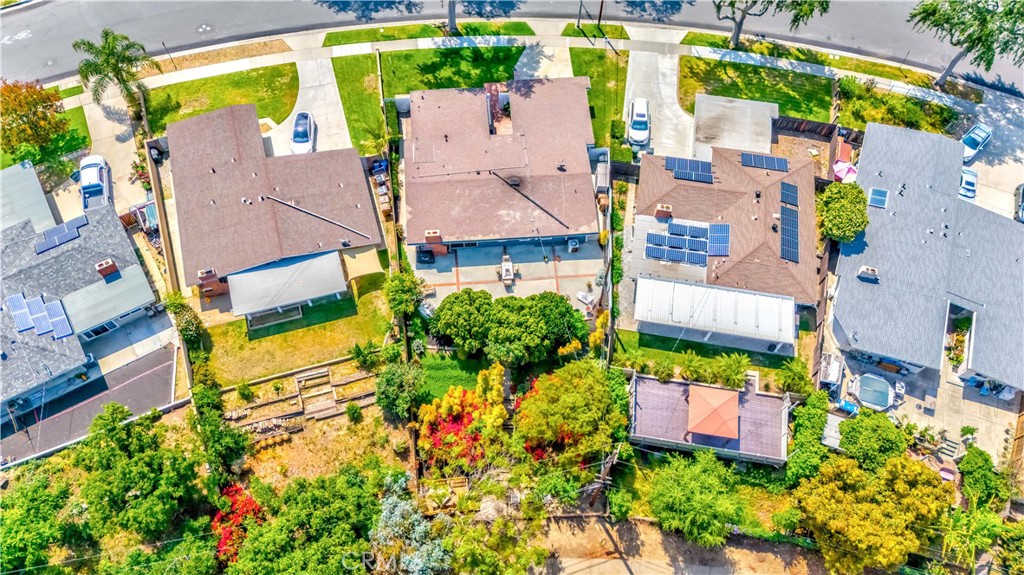 1901 Victoria Drive