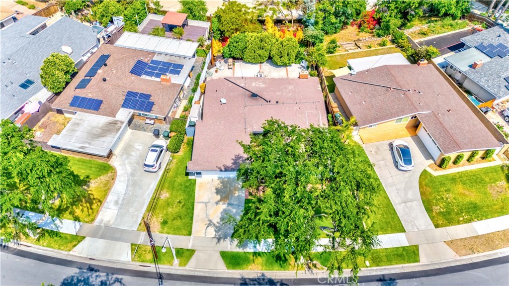 1901 Victoria Drive